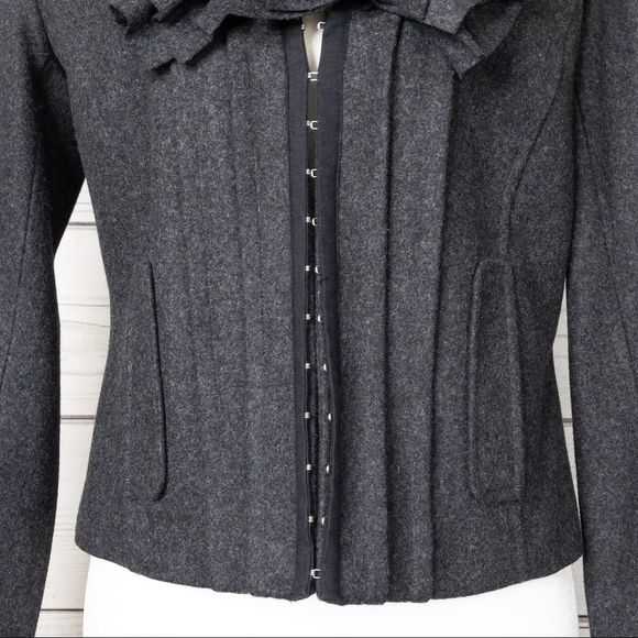 Hinge Gray Ruffle Blazer - Picture 4 of 14